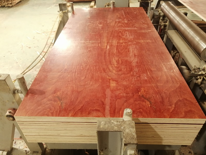 在廣西建筑模板廠家購(gòu)買(mǎi)模板有那些優(yōu)勢(shì)？